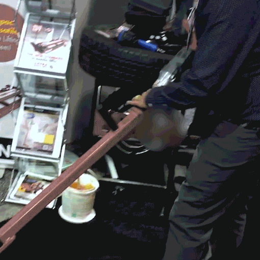 Universal Truck Tire Impact Driven Demount Tool
