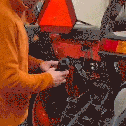Tractor Hydraulic Filter Changing Tool
